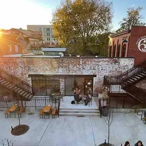 2br Unit W/ Cinema In Nulu Apartment Louisville